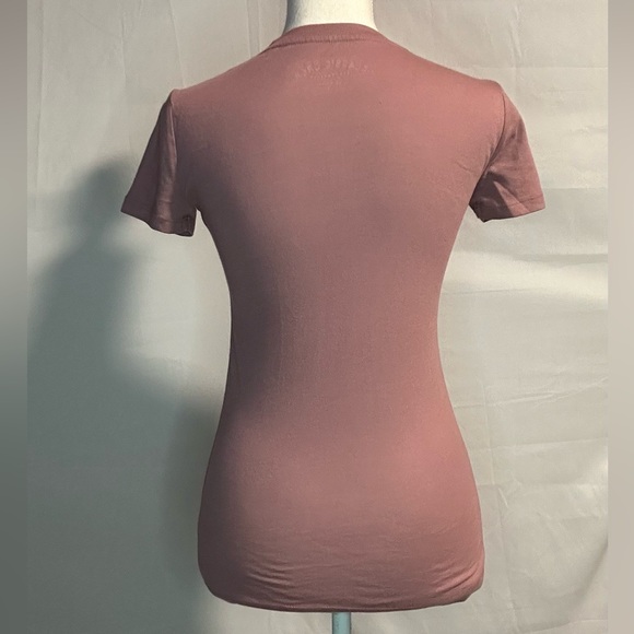 Tops/T-Shirts/Tanks👚 - 2 for $15 or 3 for $20 (Mix & Match) - Picture 2 of 5